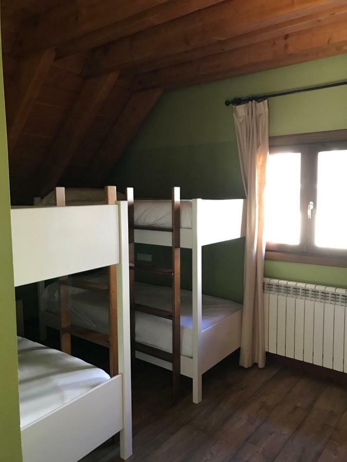 Apartahotel Tres Quinones Sallent de Gállego Exteriör bild
